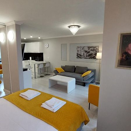 Elegancki Apartament W Sercu Warszawy Varsóvia Exterior foto
